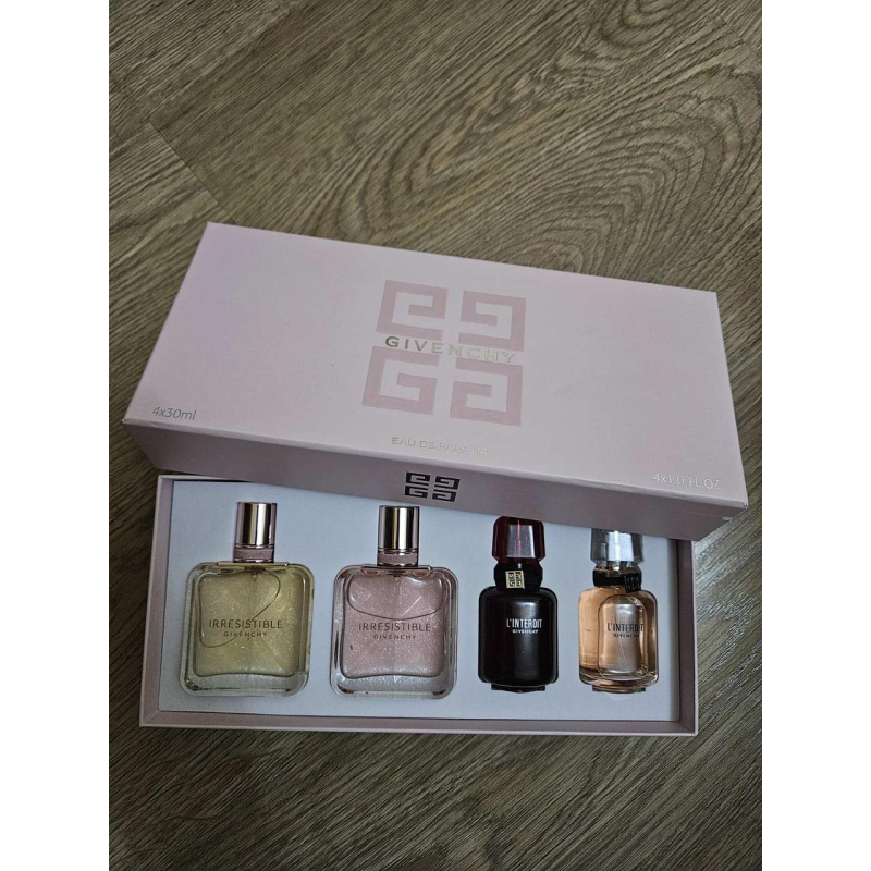 Парфумований набір Givenchy 4x30